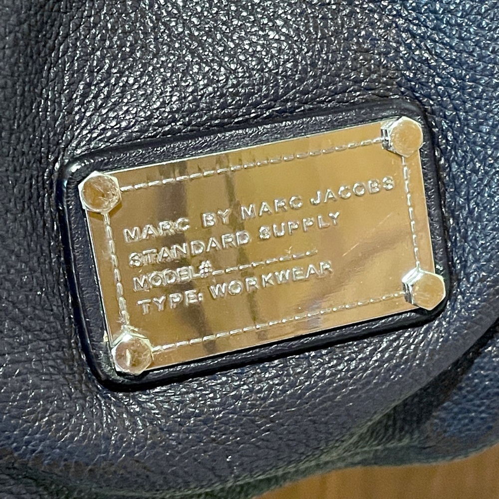 Marc by Marc Jacobs Blue Leather Crossbody Hobo Handbag - Picture 10 of 16